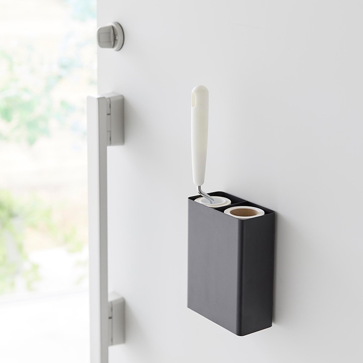 tower タワー マグネット粘着クリーナースタンド収納＆ダストボックス (ブラック)